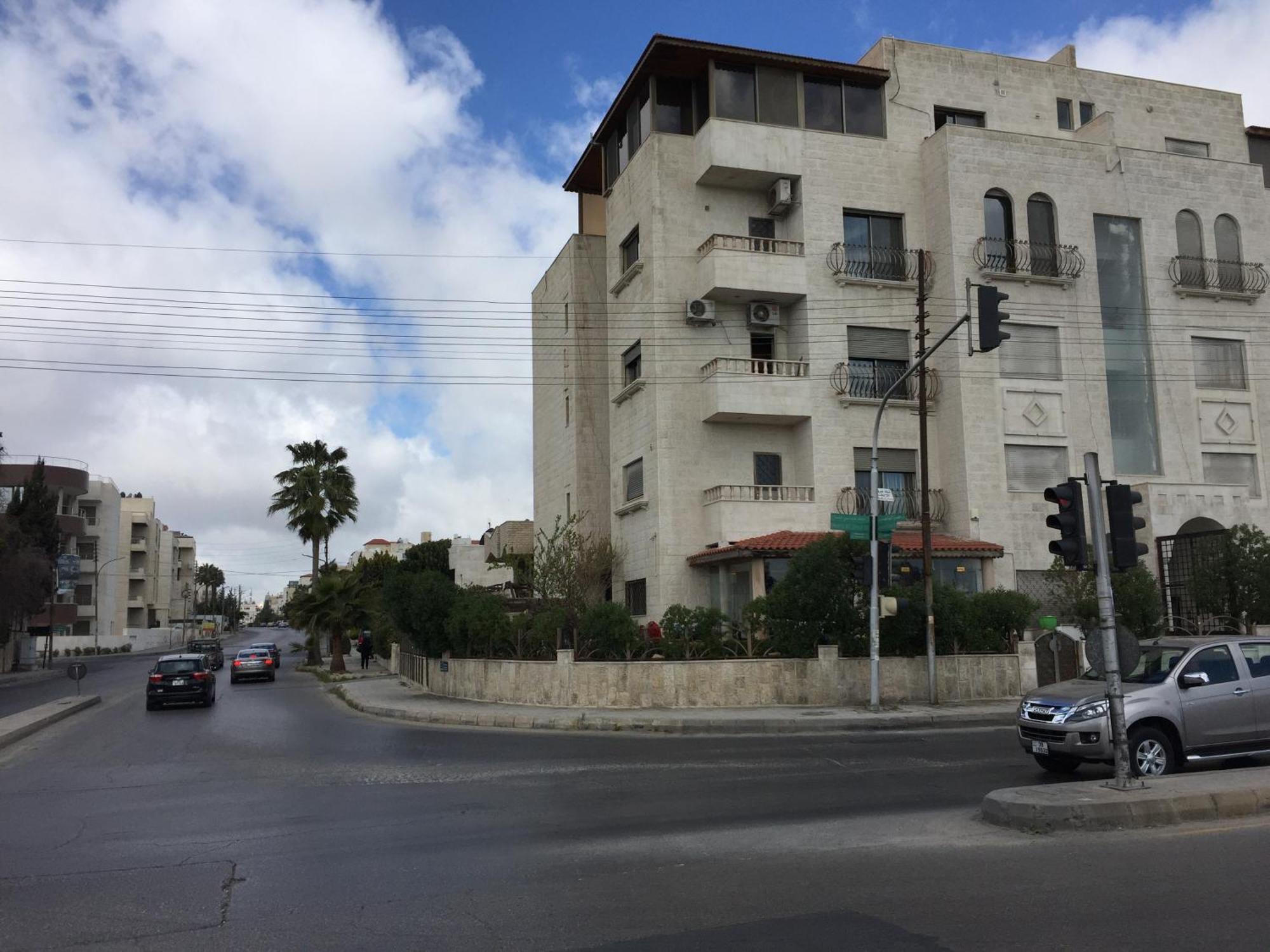 Abdoun Apartment Amman Exteriör bild